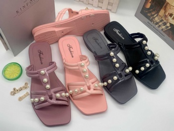 ​new products high quality comfortable women pvc slipper