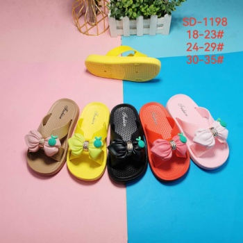 2025 Children Cute PVC slippers of soft sole anti slip