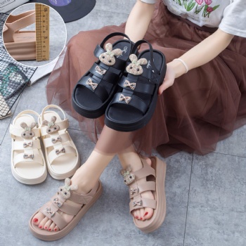 New Fashion Women PVC Sandals Durable Bottom Soft Material