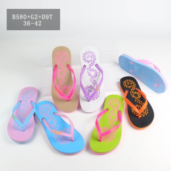 OEM/ODM Colorful Lady Shoes PVC Flip Flops Beach Slippers