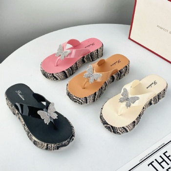 Good Quality Slippers Flip Flop Hot Sale PVC Non-slip Outdoor Colorful Slippers For Ladies