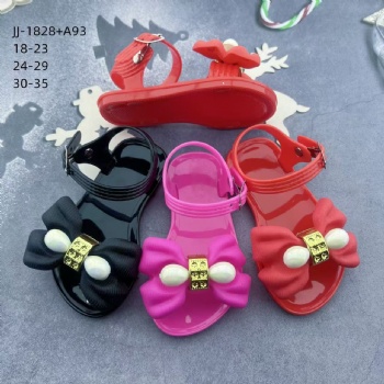 Little girl's crystal sandals, cute flower sandals