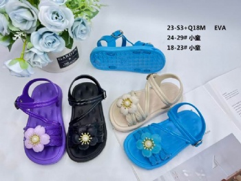 Toddler Girls Slippers Sandals Cute Flower Beach Slippers for Kids PVC Sandals China Wholesales