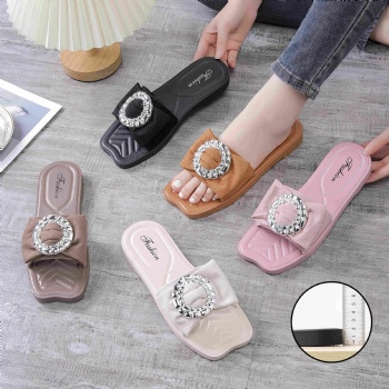 Latest design new styles ladies slippers pvc for women