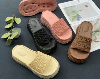 Women's PVC Slide Sandal Comfortable, Non-Slip and Casual Outdoor Slippers