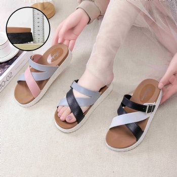 2025 simple elegant Beach sandals ladies outdoor PVC slipper for women summer