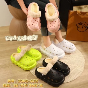 New styles Women's outdoor Slippers Thick-soled Comfortable Indoor EVA winter crocs non-slip Soft Women's Slippers