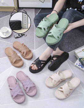 New Fashion Chain Summer Slippers Ladies PVC Sandals Women