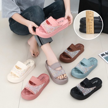 2025 hot new products high quality shiny scales design lady slipper outdoor women pvc slipper